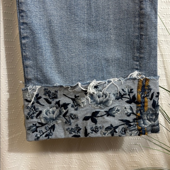 Driftwood Women's Pants Sz 29 Jeans Charlee Embroidered Cuff - Picture 4 of 9